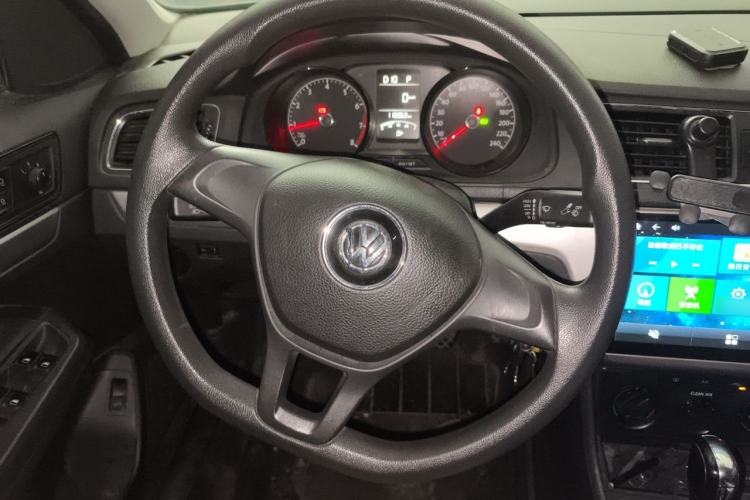 Used Volkswagen Lavida 2017 1.6L Automatic Fashion Edition Steering Wheel