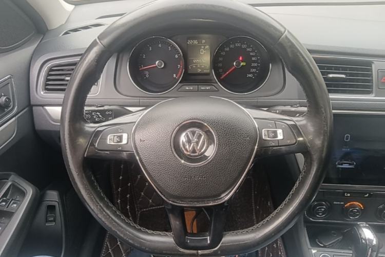 Used Volkswagen Lavida 2017 230TSI DSG Comfort Edition Steering Wheel