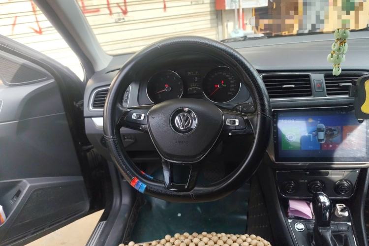 Used Volkswagen Lavida 2017 230TSI DSG Comfort Edition Steering Wheel