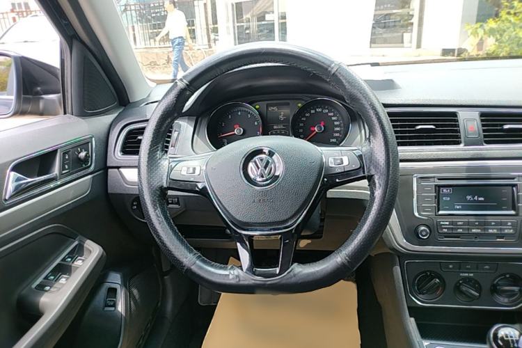 Used Volkswagen Lavida 2017 1.6L Manual Comfort Edition Steering Wheel