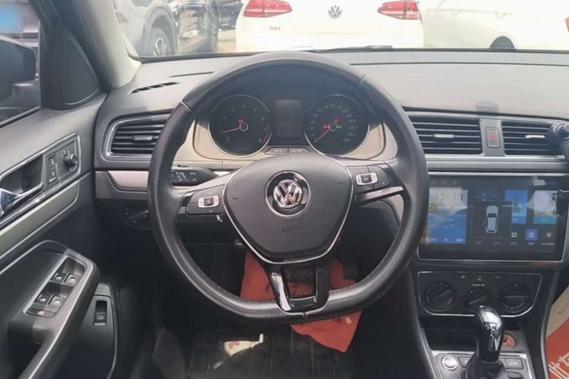 Used Volkswagen Lavida 2017 1.6L Automatic Comfort Edition Steering Wheel