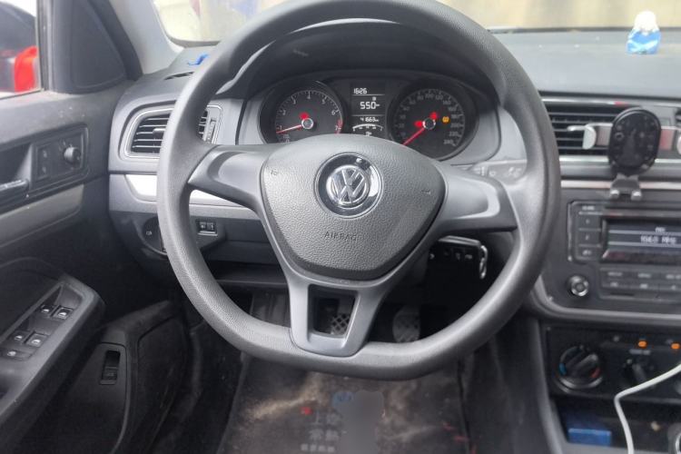 Used Volkswagen Lavida 2017 1.6L Manual Fashion Edition Steering Wheel