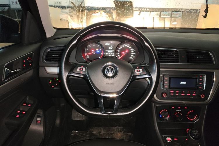 Used Volkswagen Lavida 2017 1.6L Manual Comfort Edition Steering Wheel