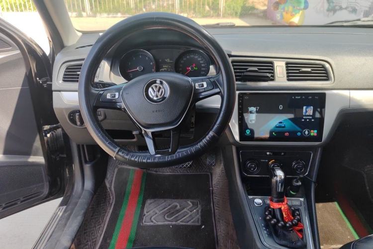 Used Volkswagen Lavida 2017 230TSI DSG Comfort Edition Steering Wheel