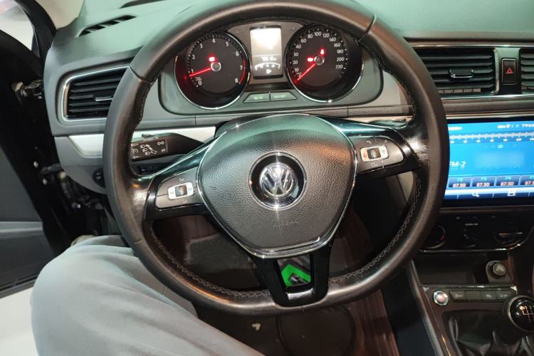 Used Volkswagen Lavida 2017 1.6L Manual Comfort Edition Steering Wheel