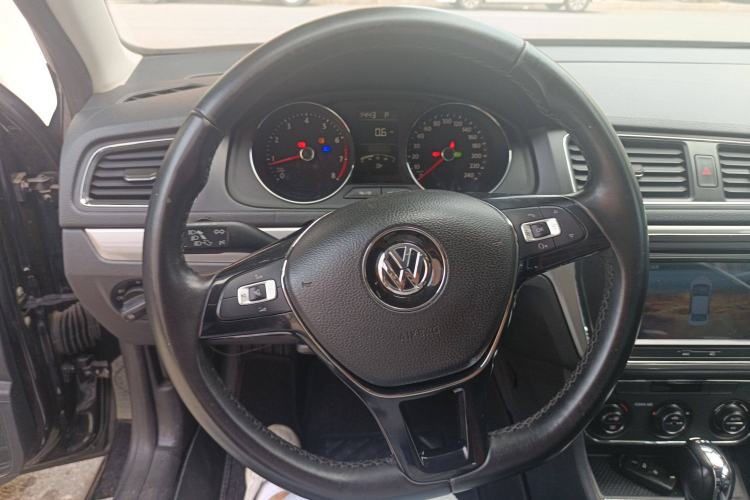 Used Volkswagen Lavida 2017 230TSI DSG Comfort Edition Steering Wheel
