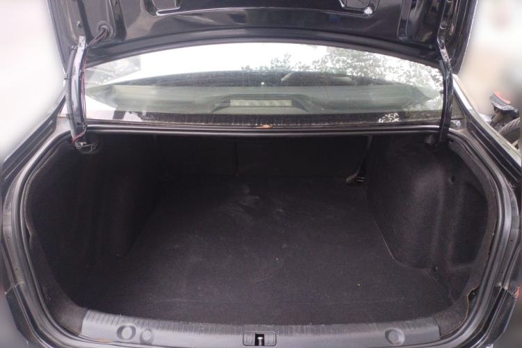 Used Volkswagen Lavida 2017 1.6L Automatic Comfort Edition Trunk