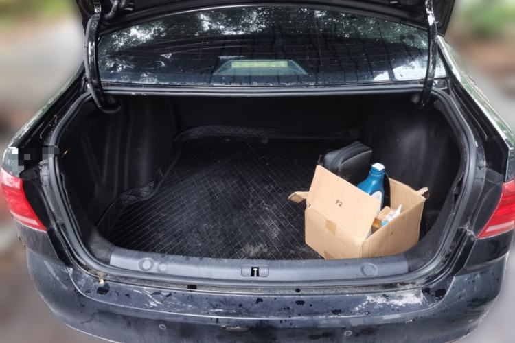 Used Volkswagen Lavida 2017 1.6L Automatic Fashion Edition Trunk