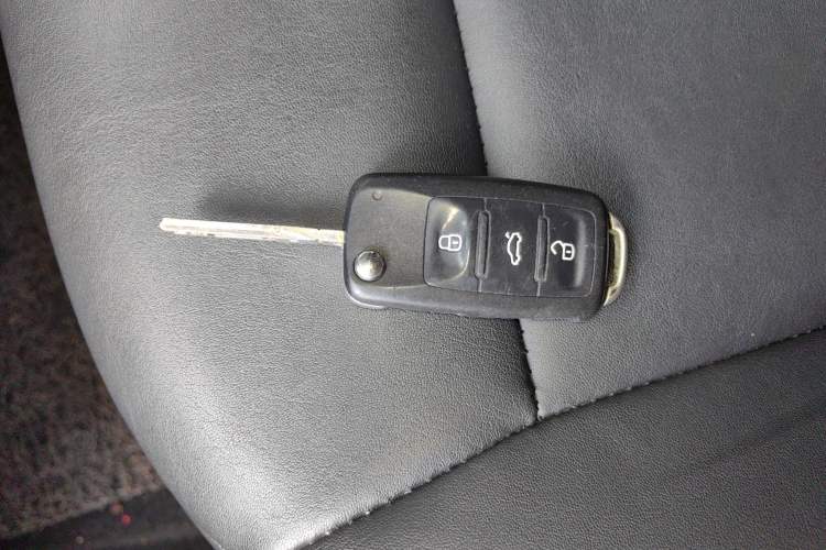 Used Volkswagen Lavida 2017 1.6L Automatic Fashion Edition Vehicle Key