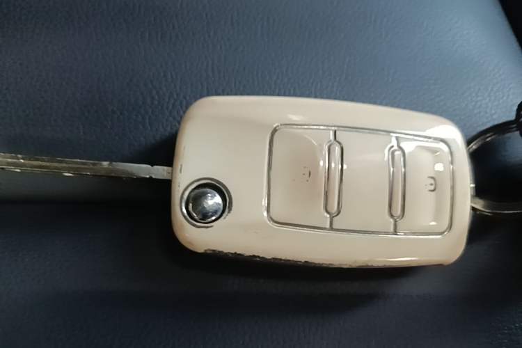 Used Volkswagen Lavida 2017 1.6L Automatic Fashion Edition Vehicle Key