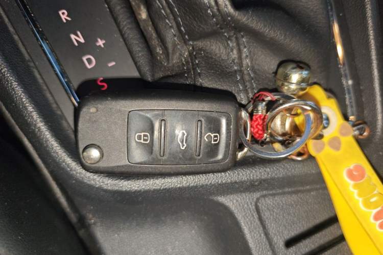 Used Volkswagen Lavida 2017 1.6L Automatic Comfort Edition Vehicle Key