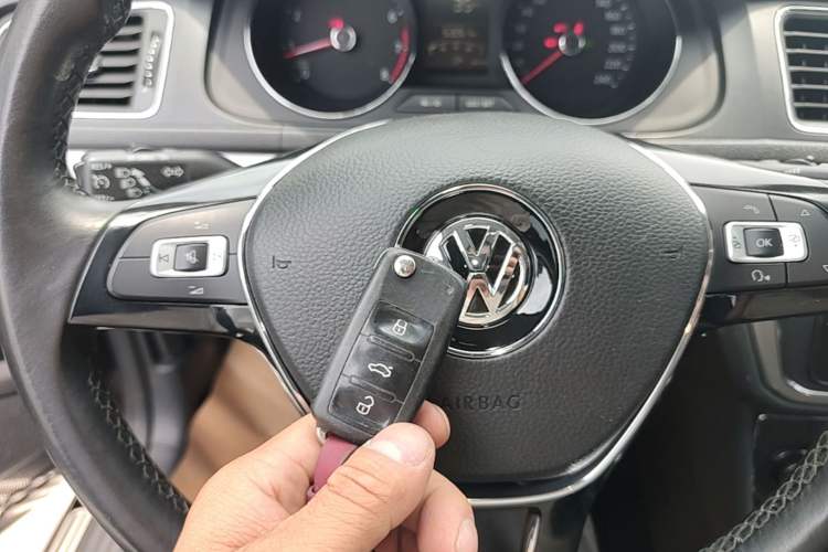 Used Volkswagen Lavida 2017 230TSI DSG Comfort Edition Vehicle Key
