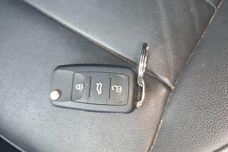 Used Volkswagen Lavida 2017 230TSI DSG Comfort Edition Vehicle Key