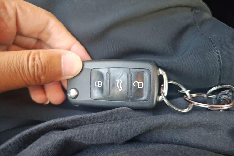 Used Volkswagen Lavida 2017 1.6L Automatic Comfort Edition Vehicle Key