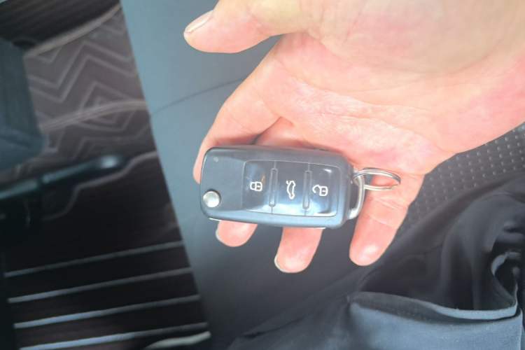 Used Volkswagen Lavida 2017 1.6L Automatic Fashion Edition Vehicle Key