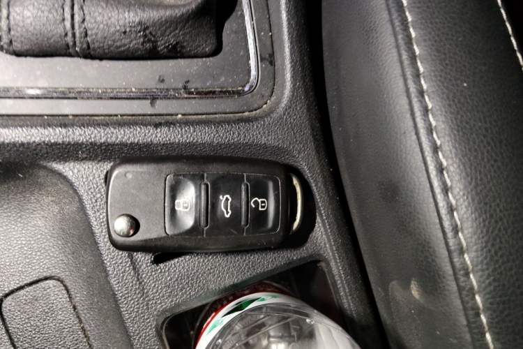 Used Volkswagen Lavida 2017 1.6L Automatic Comfort Edition Vehicle Key