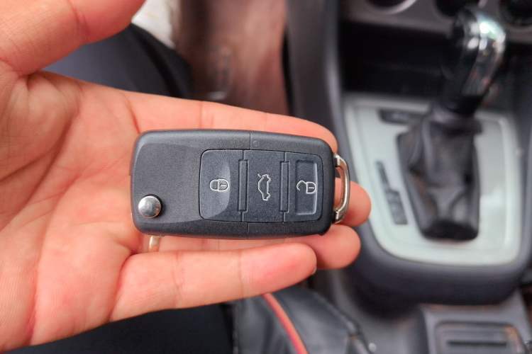 Used Volkswagen Lavida 2017 1.6L Automatic Fashion Edition Vehicle Key