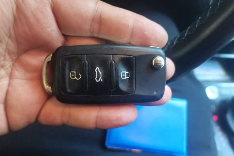 Used Volkswagen Lavida 2017 1.6L Automatic Comfort Edition Vehicle Key