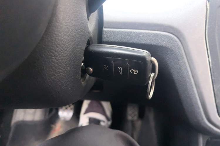 Used Volkswagen Lavida 2017 1.6L Manual Fashion Edition Vehicle Key