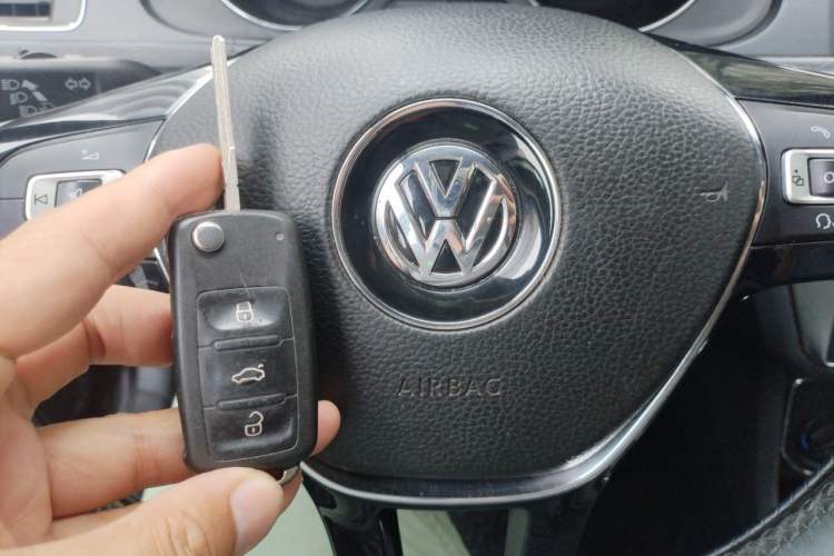 Used Volkswagen Lavida 2017 1.6L Automatic Comfort Edition Vehicle Key