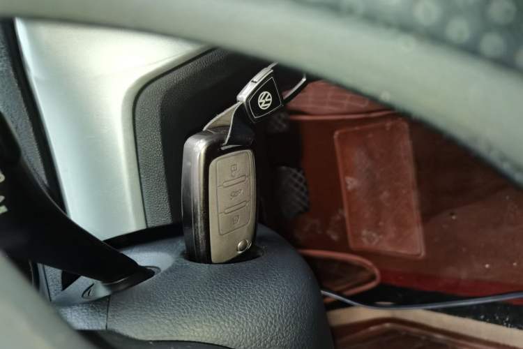 Used Volkswagen Lavida 2017 1.6L Automatic Fashion Edition Vehicle Key