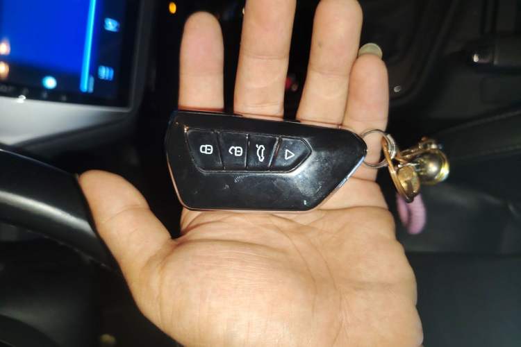 Used Volkswagen Lavida 2017 1.6L Automatic Comfort Edition Vehicle Key