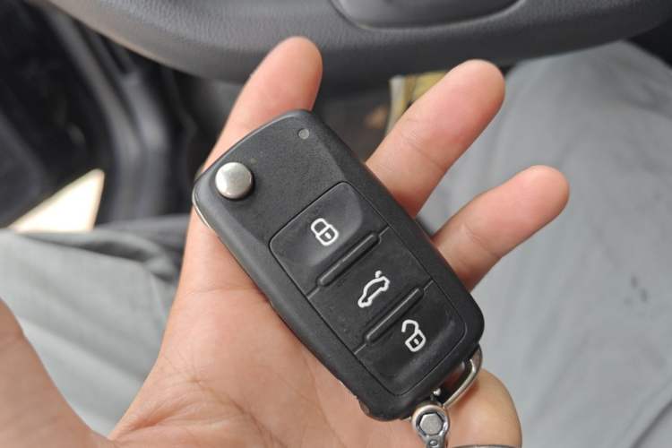 Used Volkswagen Lavida 2017 1.6L Automatic Fashion Edition Vehicle Key