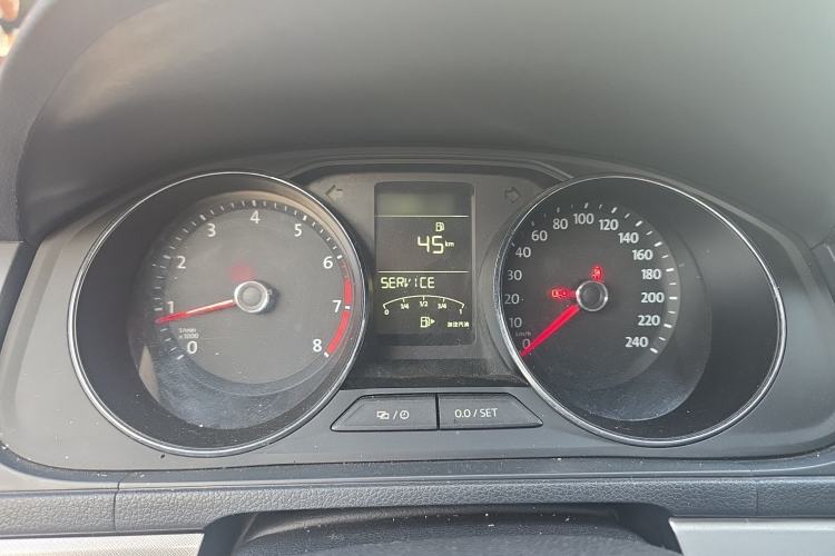 Used Volkswagen Lavida 2017 1.6L Automatic Comfort Edition Instrument Cluster