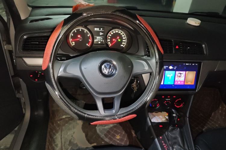 Used Volkswagen Lavida 2017 1.6L Automatic Fashion Edition Steering Wheel