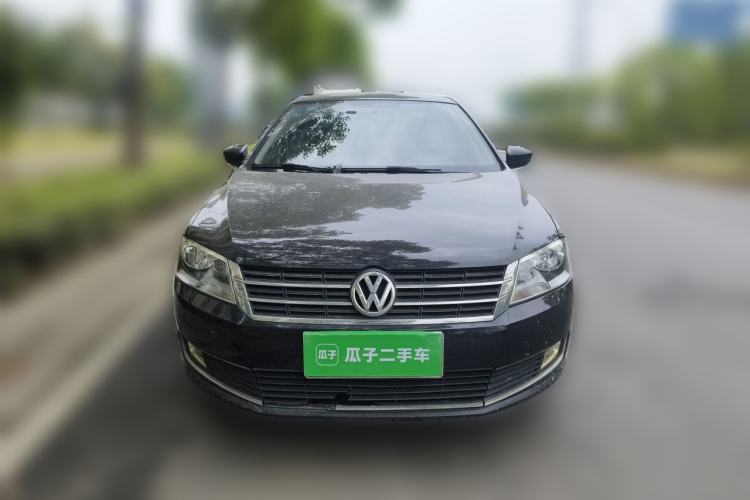 Used Volkswagen Lavida 2017 1.6L Manual Fashion Edition Front