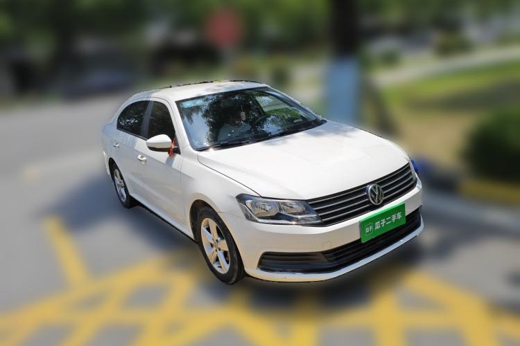Used Volkswagen Lavida 2017 1.6L Automatic Fashion Edition Front Right 45 Deg
