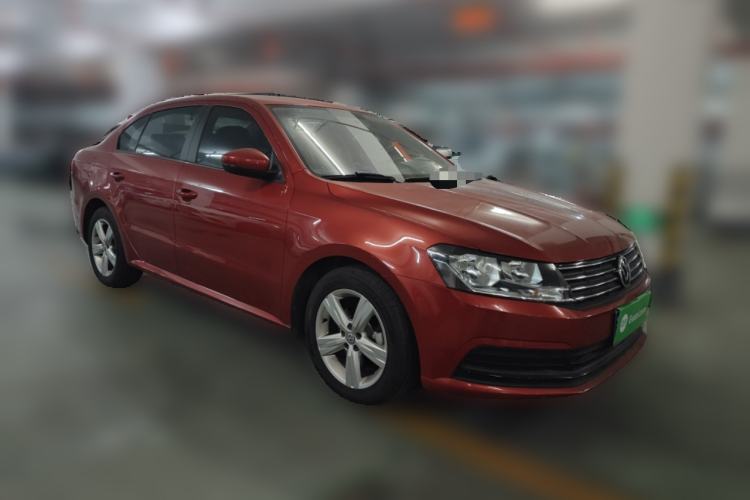 Used Volkswagen Lavida 2017 1.6L Automatic Fashion Edition Front Right 45 Deg