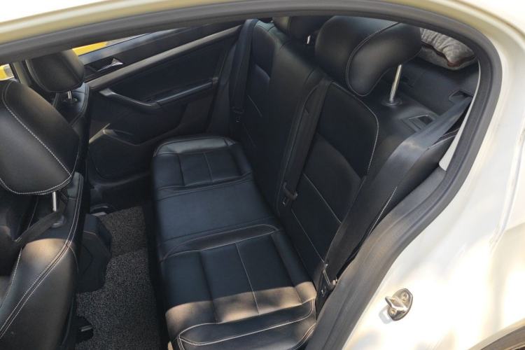 Used Volkswagen Lavida 2017 1.6L Automatic Fashion Edition Left Rear Seat