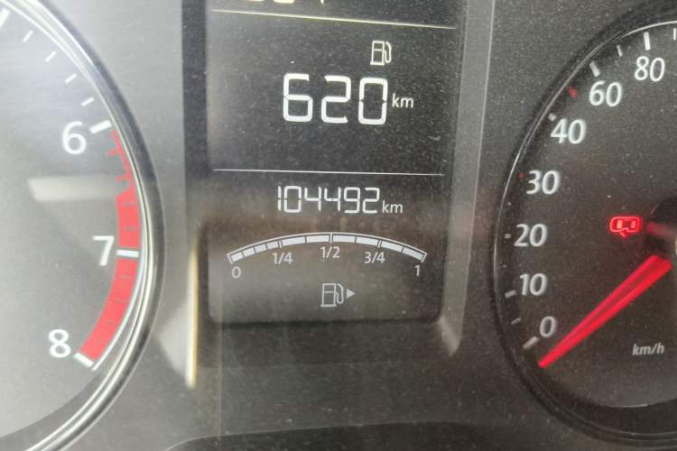 Used Volkswagen Lavida 2017 1.6L Manual Fashion Edition Odometer Close Up