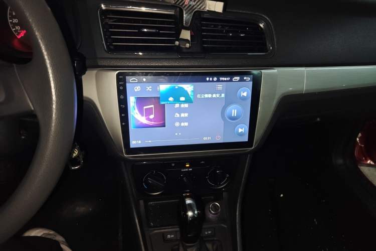 Used Volkswagen Lavida 2017 1.6L Automatic Fashion Edition Audio And AC Panel
