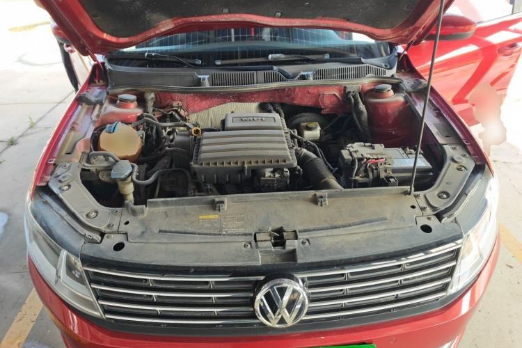 Used Volkswagen Lavida 2017 1.6L Automatic Comfort Edition Engine Bay