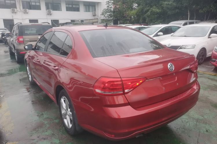 Used Volkswagen Lavida 2017 1.6L Manual Fashion Edition Exterior 2