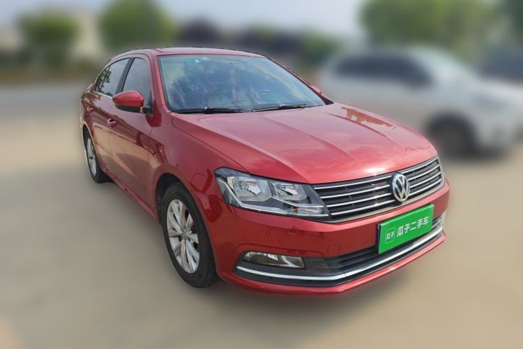 Used Volkswagen Lavida 2017 1.6L Automatic Comfort Edition Front Right 45 Deg