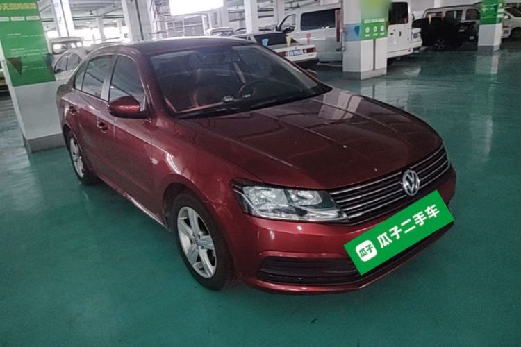 Used Volkswagen Lavida 2017 1.6L Automatic Fashion Edition Front Right 45 Deg