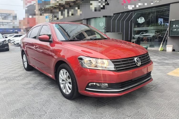 Used Volkswagen Lavida 2017 1.6L Automatic Comfort Edition Front Right 45 Deg