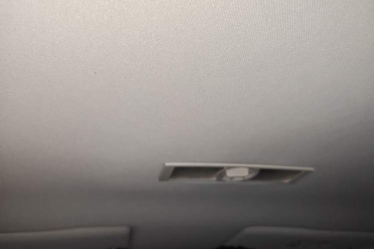 Used Volkswagen Lavida 2017 1.6L Automatic Fashion Edition Headliner