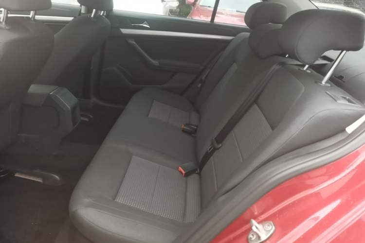 Used Volkswagen Lavida 2017 1.6L Manual Fashion Edition Left Rear Seat