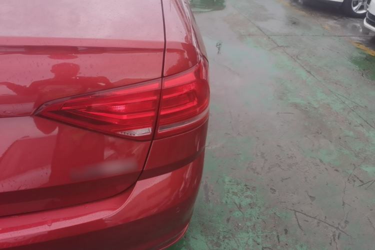 Used Volkswagen Lavida 2017 1.6L Manual Fashion Edition Right Rear Taillight