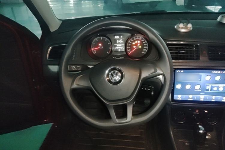 Used Volkswagen Lavida 2017 1.6L Automatic Fashion Edition Steering Wheel