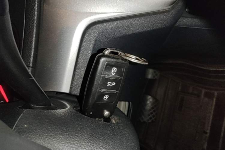 Used Volkswagen Lavida 2017 1.6L Automatic Fashion Edition Vehicle Key