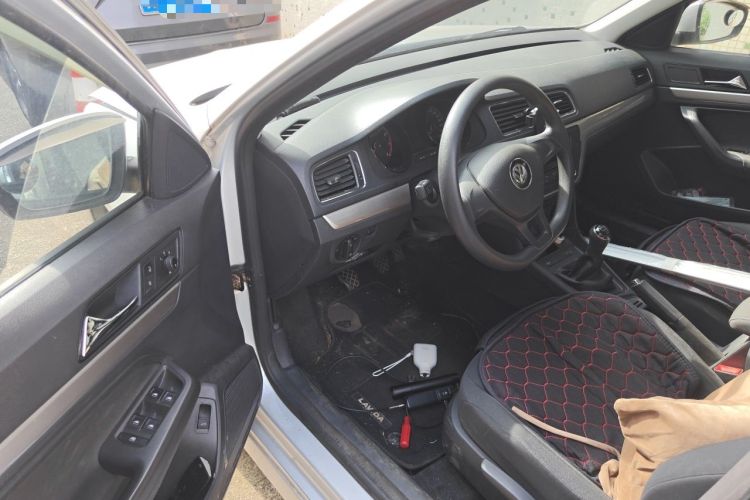 Used Volkswagen Lavida 2017 1.6L Manual Fashion Edition Driver Seat