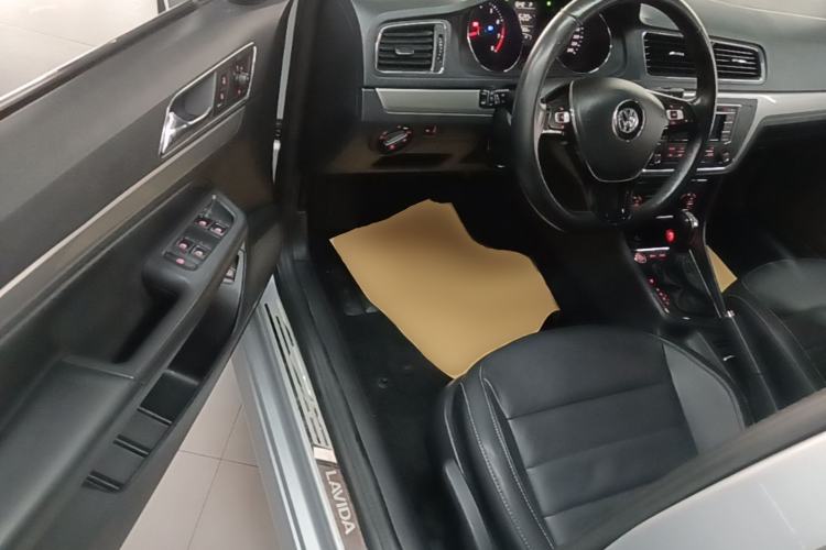 Used Volkswagen Lavida 2017 230TSI DSG Comfort Edition Driver Seat