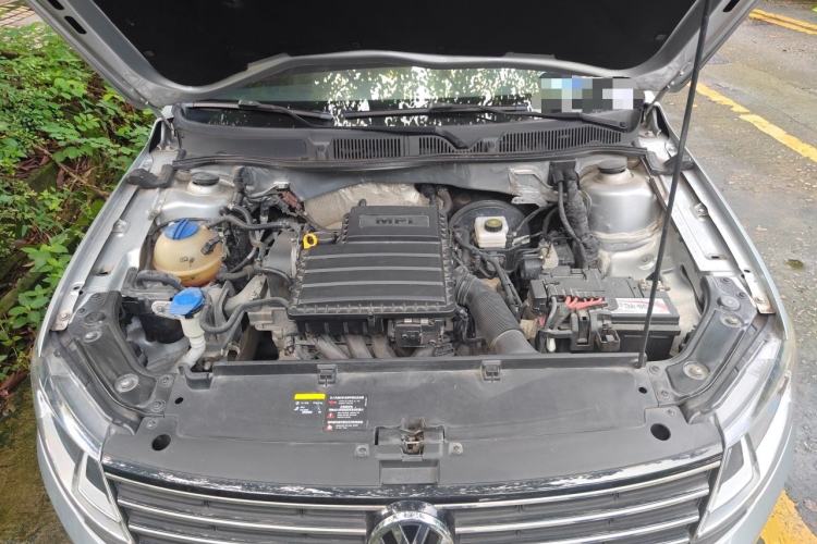 Used Volkswagen Lavida 2017 1.6L Automatic Fashion Edition Engine Bay