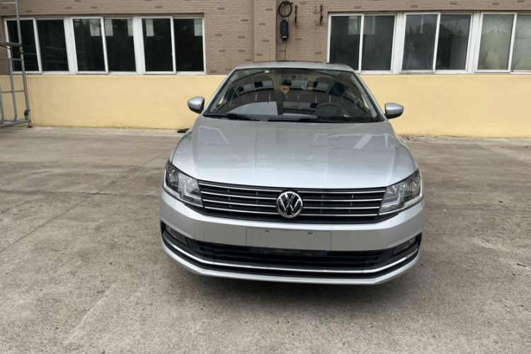 Used Volkswagen Lavida 2017 1.6L Automatic Comfort Edition Exterior 4