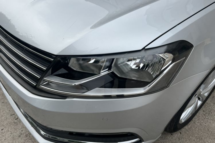 Used Volkswagen Lavida 2017 1.6L Automatic Comfort Edition Exterior 5
